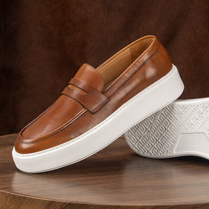 Zapatos de Hombre de Cuero de Caballo OEM, Mocasines Retro de Suela Gruesa, Personalizados, de Cuero Genuino de Alta Gama, Estilo Casual - Product Image 5