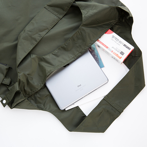 Venda quente Personalizado Listrado Impermeável Eco-friendly Poliéster Dobrável Imprensa Botão Viagem Saco De Compras - Product Image 3