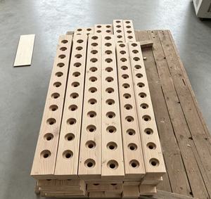 Produits en bois personnalisés : Palettes d'entrepôt et cloisons de séparation - Product Image 2