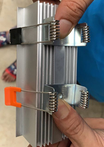 Factory Wholesale Adjustable <strong>Ceiling</strong> <strong>Light</strong> Fixture Mounting LED Down <strong>Light</strong> <strong>Bracket</strong> - Product Image 6