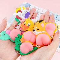 Porte-clés mousquetons 3D en alliage, caoutchouc et silicone, motif fesses de dessin animé, amusants, anti-stress et légers – Vente chaude
