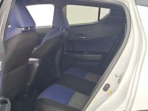 Voiture Toyo-ta 2018 Coches usados 2.0L 171Ps CVT Caja de cambios Pequeño SUV Coche C H R Viaturas Usadas con asiento de tela Neumático R17 - Product Image 6