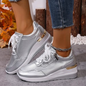Sneakers da Donna con Zeppa Metallica Perforata, Suola Allacciata, Comfort per Camminata e Jogging all'Aperto, Scarpe Casual - Product Image 1
