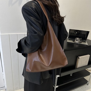 Bolso de Hombro y Axila de PU Texturizado de Color Sólido, Moderno y a la <span class=keywords><strong>Moda</strong></span> para Mujer, Novedad <span class=keywords><strong>2023</strong></span> - Product Image 4