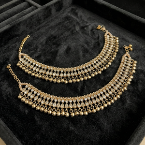 Chaîne de cheville pour femme en alliage plaqué rhodium imitation, style perle Kundan Payal, classique et tendance, pour mariages indiens et fêtes traditionnelles - Product Image 3