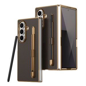 Funda de Teléfono con Textura de Fibra de Carbono para Samsung Z Fold 7 6 5 4 3, con Lápiz Óptico, Película de Vidrio Templado y Protección Antigolpes - Product Image 1