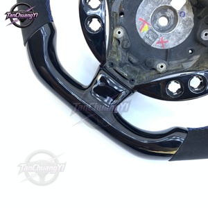 พวงมาลัยคาร์บอนไฟเบอร์สำหรับรถยนต์ Quattroporte ปี 2003-2012 ขายดี - Product Image 2