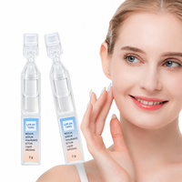 Ampoule sérum apaisante pour le visage à l'ectoïne et aux céramides, réparation pour peaux sensibles et sèches.