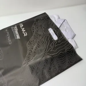 प्रिंटेड किराना टोट बैग पिचर हैंडल डाई कट हैंडल पॉली शॉपिंग डाई कट प्लास्टिक बैग हैंडल के साथ 44X34X5