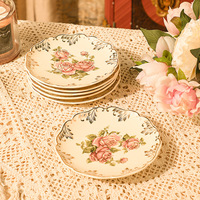 Assiettes à collation en céramique de style européen avec bordure dorée, design vintage de luxe léger – Plateaux à fruits créatifs, plats à dessert