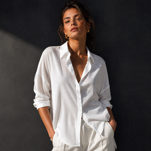 Camisa de Verano para Mujer, Blanca, de Algodón y Chifón, con Botones, Corte Holgado, Cuello Camisero, Manga Larga, con Logotipo Personalizado, Fabricada en Vietnam - Product Image 1