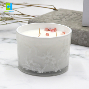 En gros Logo Personnalisé <span class=keywords><strong>De</strong></span> Luxe En Gros <span class=keywords><strong>De</strong></span> Luxe Bougie Parfumée À La <span class=keywords><strong>Cire</strong></span> <span class=keywords><strong>de</strong></span> <span class=keywords><strong>Soja</strong></span> Avec Cristal - Product Image 4