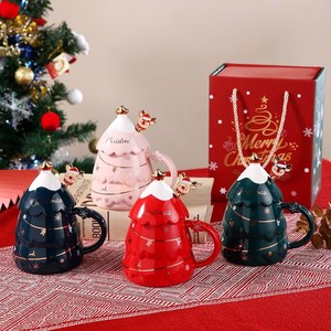 Tasse à café en céramique avec couvercle, 400 ml, cadeau de Noël amusant, motif arbre de Noël - Product Image 5