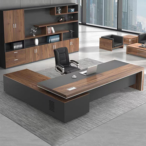 โต๊ะทำงานสำนักงานขนาด 2.4 เมตร ดีไซน์หรูหราสำหรับผู้บริหาร โต๊ะทำงานซีอีโอ โต๊ะทำงานไม้ พร้อมที่จัดระเบียบ - Product Image 4