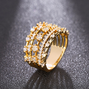 Anello da donna dal design minimalista a più strati, elegante, alla moda, lussuoso, moderno, gioiello di tendenza. - Product Image 2