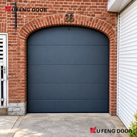 Porte de garage verticale en aluminium, design grain de bois noir, style invisible automatique, durable, moderne, pour usage résidentiel