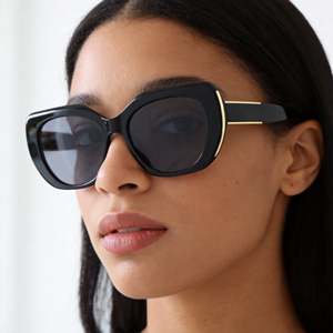Gafas de Sol Unisex Cuadradas con Protección UV400 SP10327, Diseño Moderno, para Uso en Exteriores, Protección Solar, OEM - Product Image 1