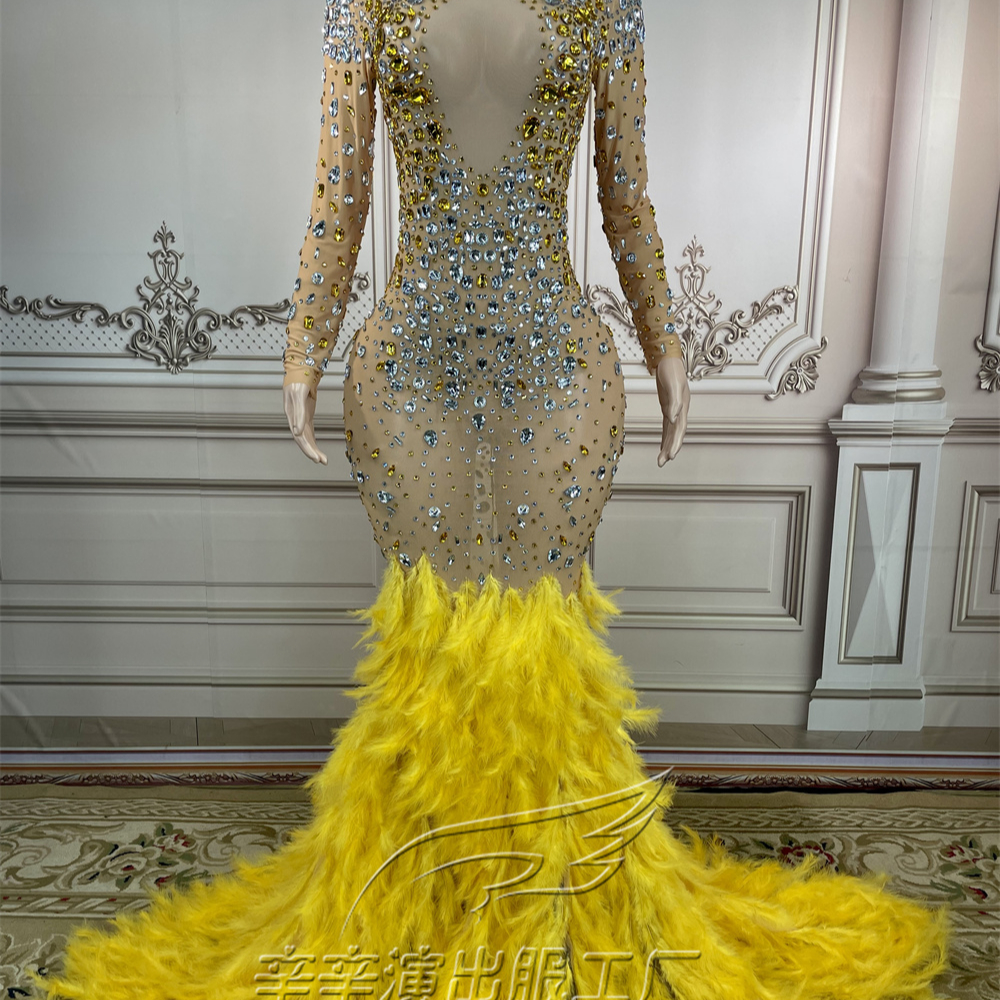 Sparkly Diamond Yellow Feather Tail Evening Dresses