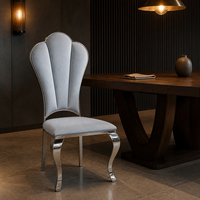 Chaise de salle à manger rembourrée moderne avec dossier en coquille et structure en métal poli pour la vente en gros de mobilier de restaurant et d'hôtel