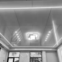 Panneau composite en aluminium Alucobond 3mm 4mm économique pour façade, revêtement mural extérieur et signalétique