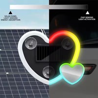 Lampe LED universelle solaire en forme de cœur pour fenêtre de voiture, lampe d'ambiance en forme de cœur de pêche pour décoration extérieure et intérieure de voiture, cadeau