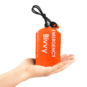 Sac de couchage d'urgence Bivvy pour 1 personne, imperméable, équipement de survie en plein air pour le camping, l'alpinisme et les secours - Product Image 4