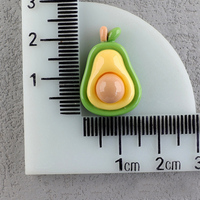 Belle conception de fruits brillants chaussures en résine à dos plat accessoires de pendentif à breloque