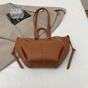 Sac fourre-tout en PU pour femme Foreign Trade Wings, nouvelle collection 2025, style rétro, grande capacité, version coréenne, sac à main tendance et élégant pour le quotidien - Product Image 3