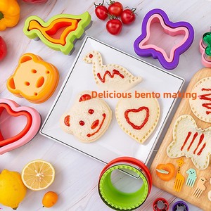 Juego de 48 Moldes para Galletas y Pan de Plástico PP y Acero Inoxidable 430, Cortador de Frutas y Sándwiches, ConSure - Product Image 2