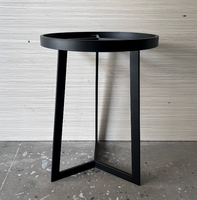 Jambes noires dessus en marbre Table basse Table à thé Table de nuit Table de chevet pour Suites nordiques Appartement Boutique Hôtels Chambre d'invités
