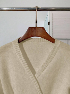 Herfst/Winter Elegante damescardigan: Diepe V-hals, effen kleur, witte kraag/manchetten, gestreepte zoom, ceintuur. Stedelijke casual stijl - Product Image 2