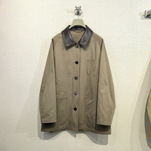 Nouvelle veste courte pour femme avec col en peau de mouton, style trench décontracté en sergé haute densité, couleur <span class=keywords><strong>kaki</strong></span> avec détails contrastés - Product Image 1