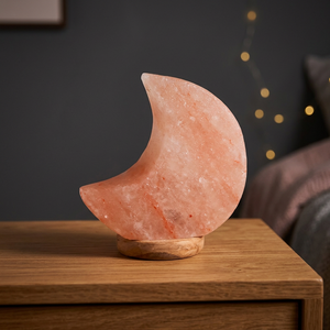 Lámpara USB de Sal Rosa del Himalaya Auténtica, Tallada a Mano, Decorativa con Forma de Luna Llena, Estilo Romántico - Product Image 1