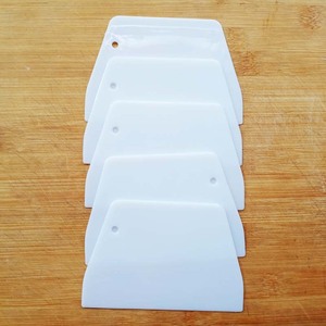 Plastic Scraper Medium Trapezoidal Baking Tool PP Material Dishwasher Safe For Pastry And Dough Handling - Product Image 1