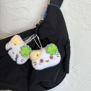 En stock : Accessoires de décoration pour enfants, figurines de chat japonais en dessin animé avec emoji trèfle à quatre feuilles porte-bonheur, pinces à cheveux. - Product Image 2