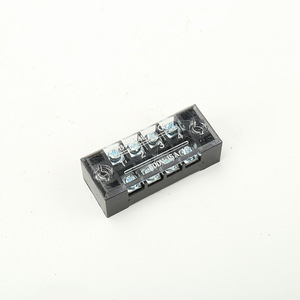 Bloque de Terminales Guan Yang TB-15A 4P 600V 15A, Caja de Conexión Fija, Conector de Cable Paralelo - Product Image 4