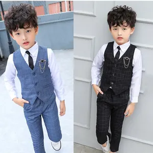 Boy Plaid Vest Blazer gilet per bambini abiti da sposa Set abito formale per bambini abito spilla per bambini camicia Pant Baby gentleman Outfit
