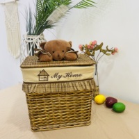 Lot de 4 paniers à linge en saule naturel avec décoration en peluche, sac intérieur lavable et sans danger pour les enfants.