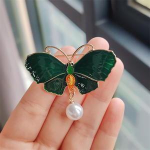 Nueva moda Ropa a granel Accesorios pequeños Broche de mariposa de aceite de gota de moda - Product Image 4