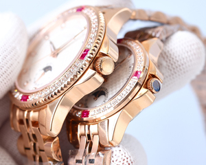 Ultima Serie Classica - Perfettamente Abbinata, Consegnata Direttamente alla Persona Destinata. Orologio Meccanico con Fasi Lunari per Coppie - Product Image 4