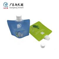 Sachets en plastique personnalisés imprimés, résistants à l'humidité, avec petite poignée, pour le stockage de gel d'aloe vera, de cosmétiques liquides