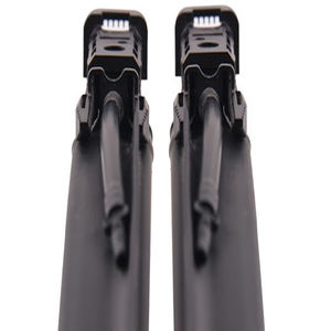 Balai d'<span class=keywords><strong>essuie</strong></span>-<span class=keywords><strong>glace</strong></span> en silicone de haute qualité avec fonction de pulvérisation d'eau <span class=keywords><strong>essuie</strong></span>-glaces pour <span class=keywords><strong>Tesla</strong></span> <span class=keywords><strong>Model</strong></span> X <span class=keywords><strong>Model</strong></span> 3 <span class=keywords><strong>Y</strong></span> - Product Image 5