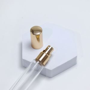 Vente en gros de flacons d'échantillons de parfum carrés en verre transparent personnalisés, 10 ml, avec bouchon à vis et boîte, impression sérigraphiée - Product Image 2