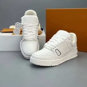 Tendances 2025 Chaussures de sport décontractées de haute qualité en cuir véritable de créateur Chaussures pour hommes et femmes à la mode Chaussures de course classiques luxueuses - Product Image 6