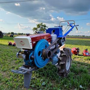 Tracteurs à deux roues motrices, moteur diesel 14 CV, transmission par engrenages, pour utilisation agricole, labourage, transport et semis. - Product Image 3