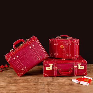 Baule Nuziale Rosso Antifurto per il Portagioie della Sposa, Scatola Regalo per Fidanzamento e Matrimonio - Product Image 1