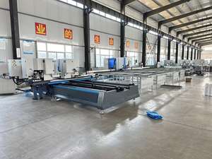 Machine de soudage automatique de fenêtres en PVC, machine de nettoyage, machine de soudage de cadres en PVC, ligne de production de fenêtres en plastique - Product Image 3