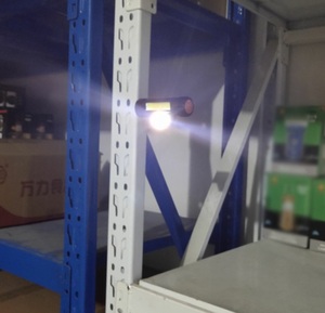 Nam châm cơ sở 5W COB Led Đèn Pha 300 + 200LM USB có thể sạc lại với pin lithium ion IP68 không thấm nước - Product Image 5