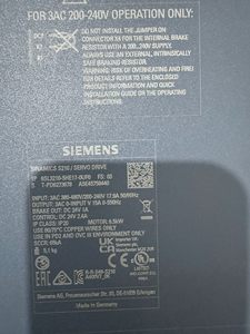 6SL32105HE170UF0 6SL3210-5HE17-0UF0 S210 เซอร์โวไดรฟ์ 7 กิโลวัตต์ 3 เฟส 380-480 โวลต์ คอนโทรลเลอร์ - Product Image 1