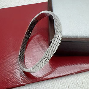 Nueva <span class=keywords><strong>Pulsera</strong></span> a Rayas de Moda, Oro en V, Acero de Titanio, Correa Única, Resistente al Agua - Product Image 4